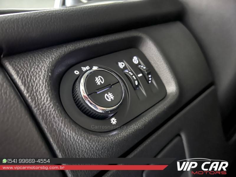 CHEVROLET - CRUZE - 2018/2019 - Prata - R$ 89.900,00